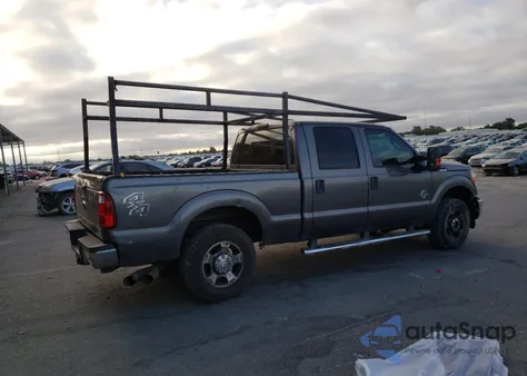 2011 Ford F250 Super Duty z USA, uszkodzony, nr VIN 1FT7W2BT2BEA26363